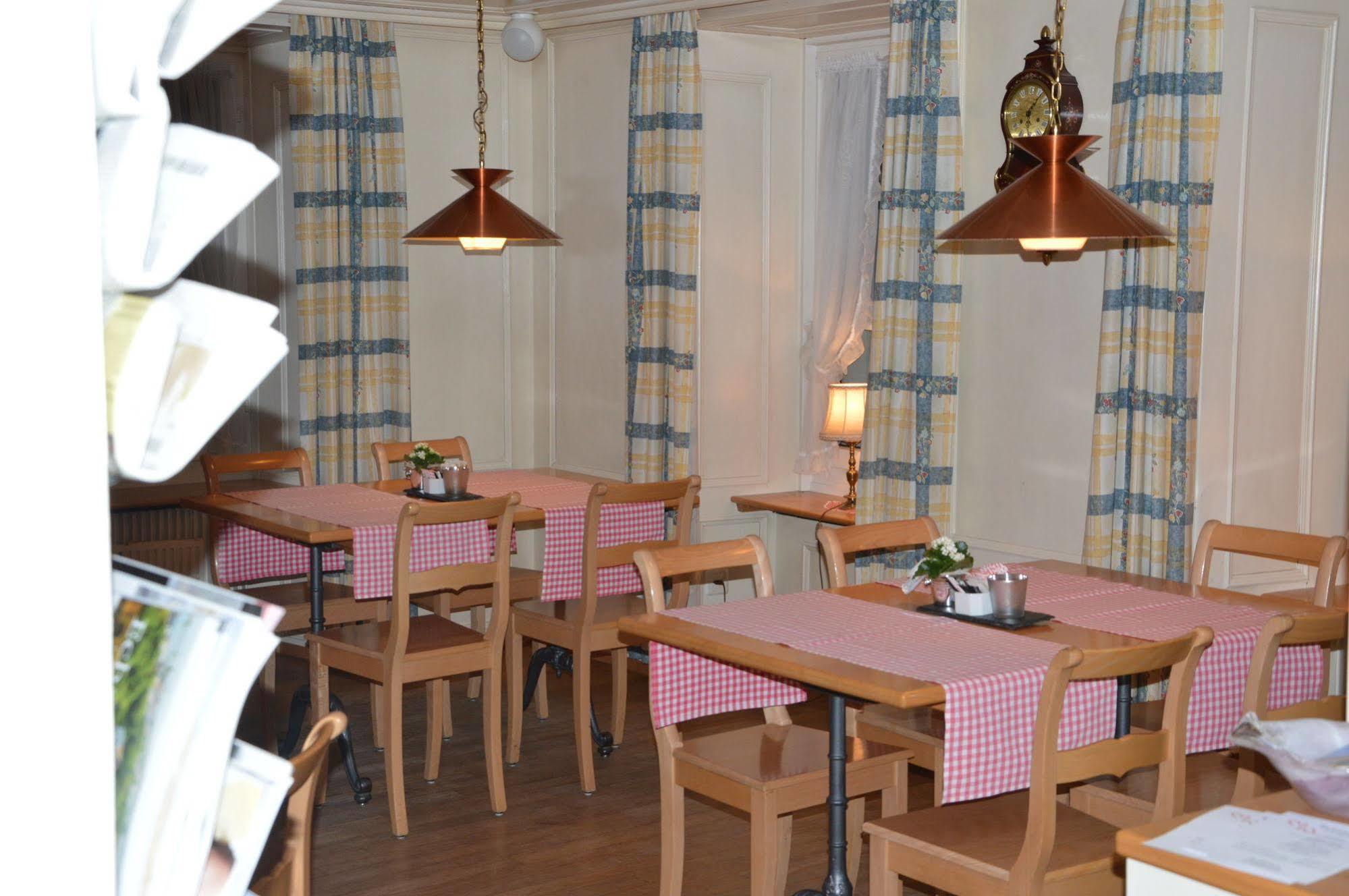 Hotel Garni Rosslipost Unteriberg Exterior photo