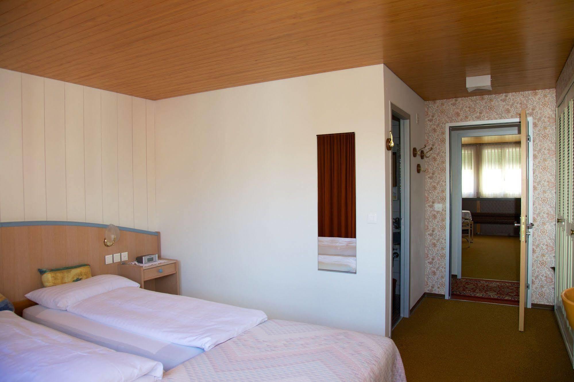 Hotel Garni Rosslipost Unteriberg Exterior photo