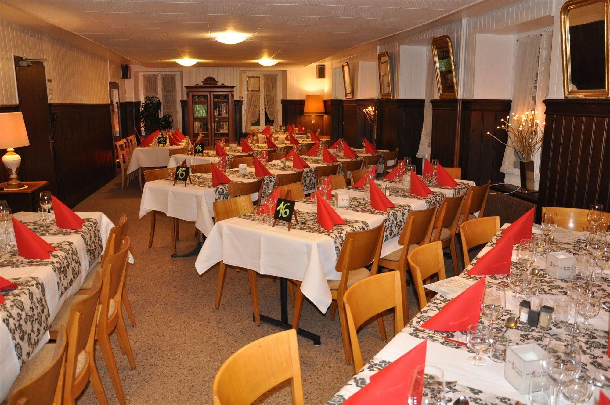 Hotel Garni Rosslipost Unteriberg Exterior photo
